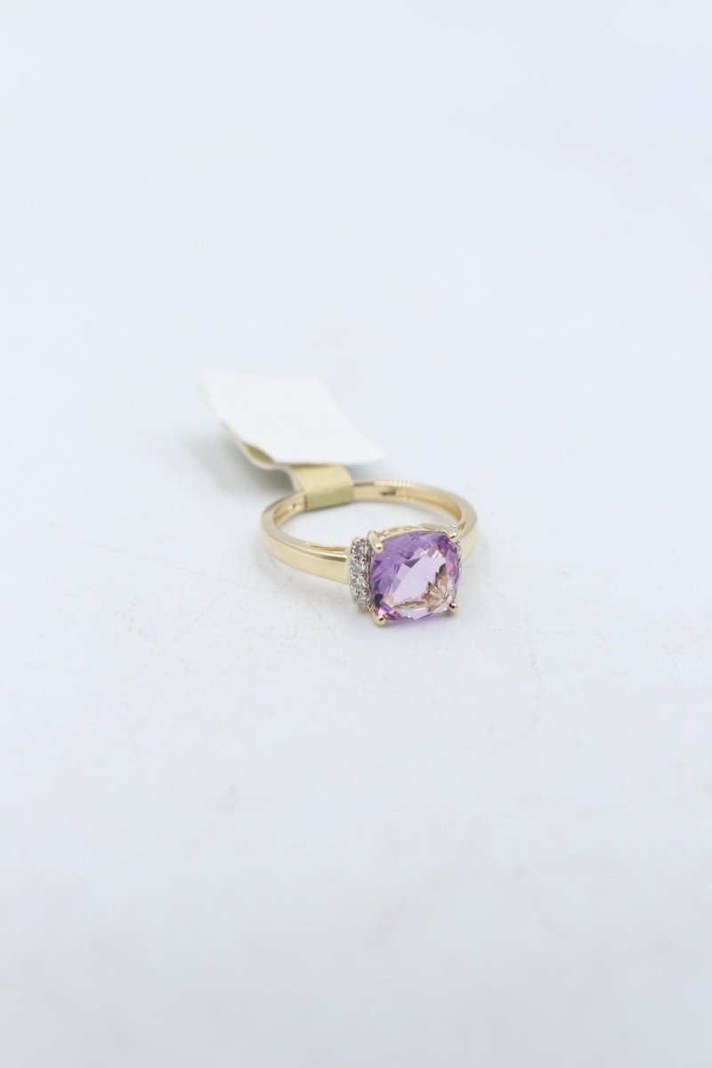 9ct Gold Amethyst And Diamond ring
