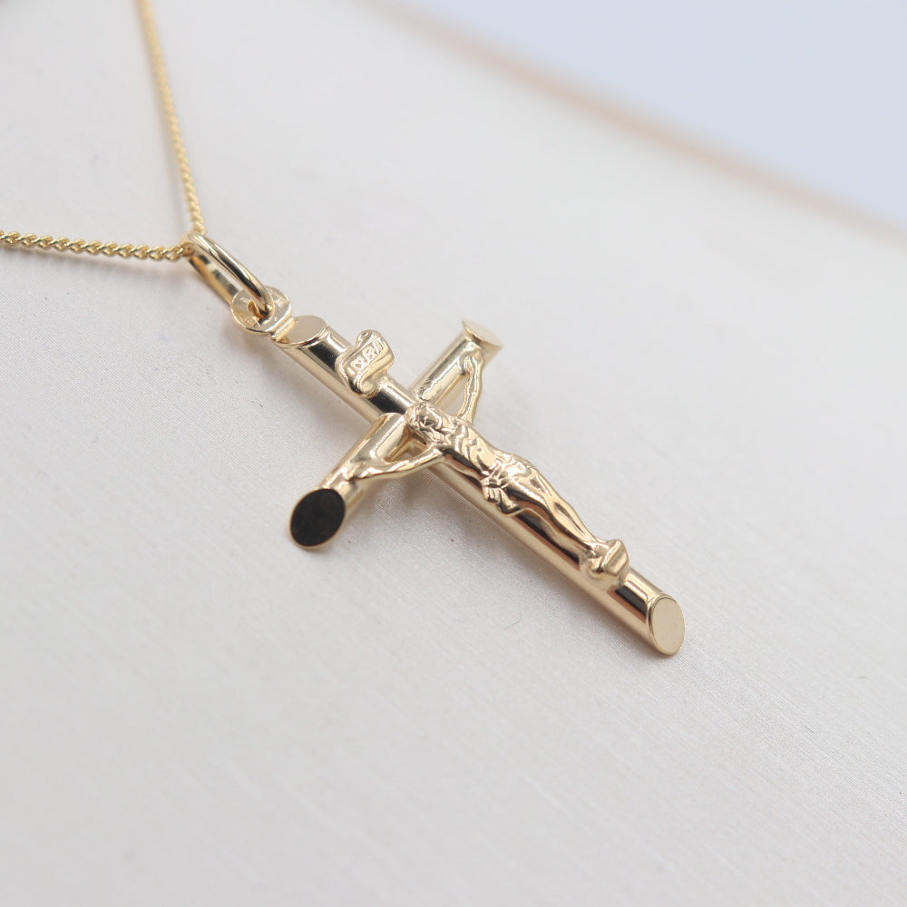 9ct Gold Crucifix 5P0020