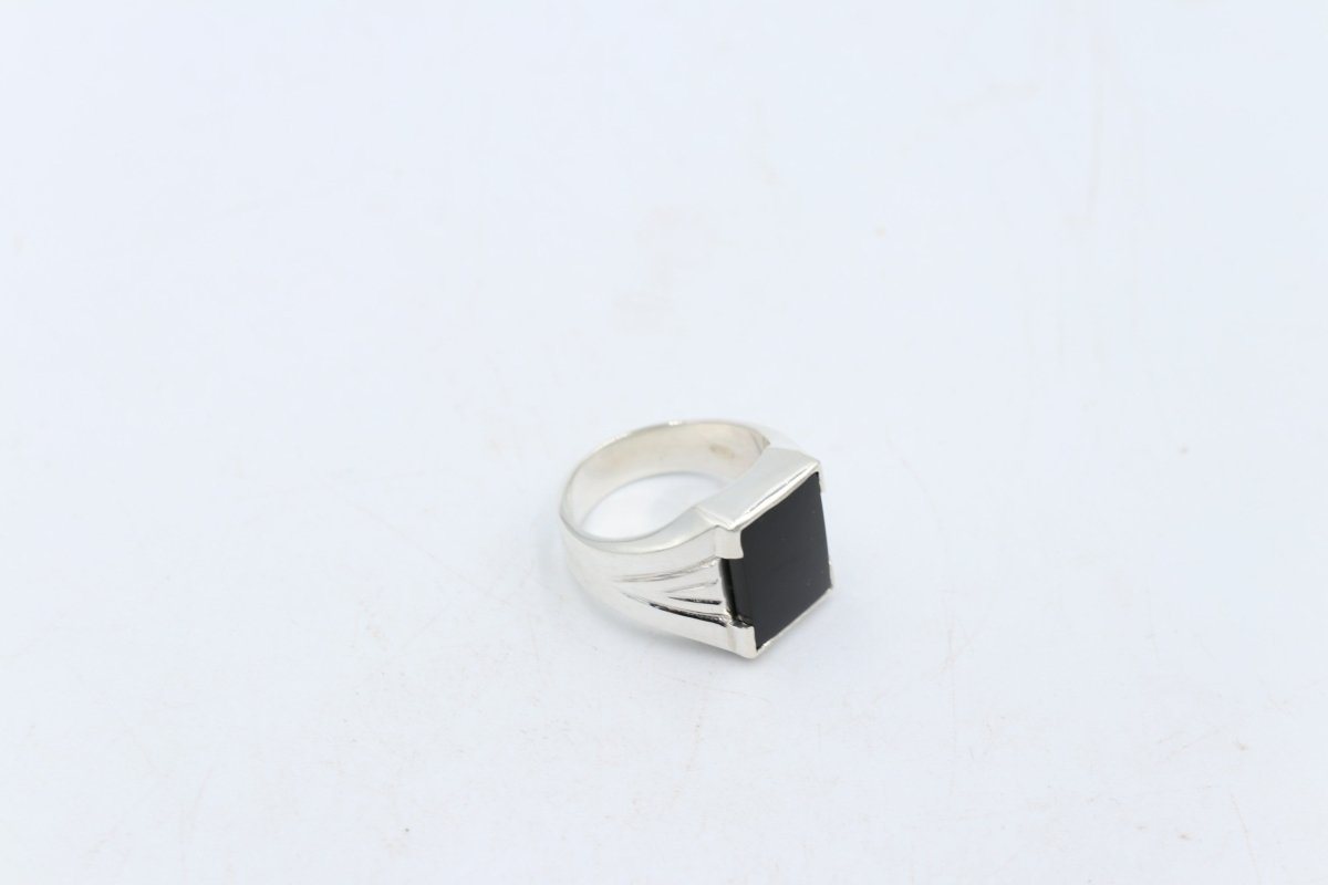 Stg Silver Ring with Onyx 489ALX