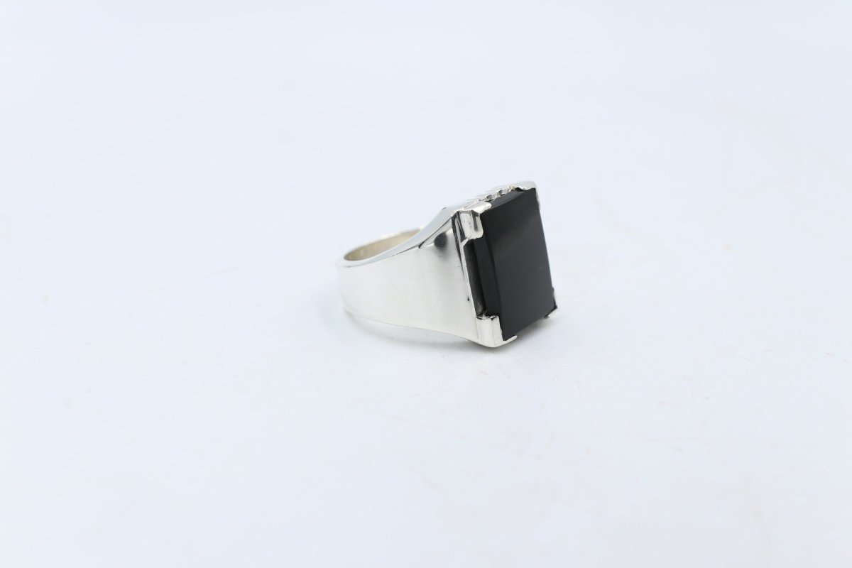 Stg Silver Ring with Onyx 439ALX