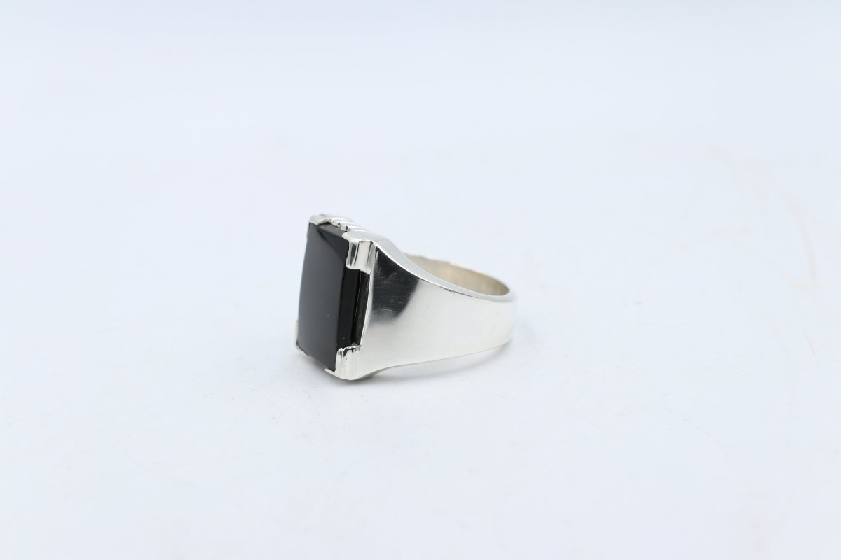 Stg Silver Ring with Onyx 439ALX