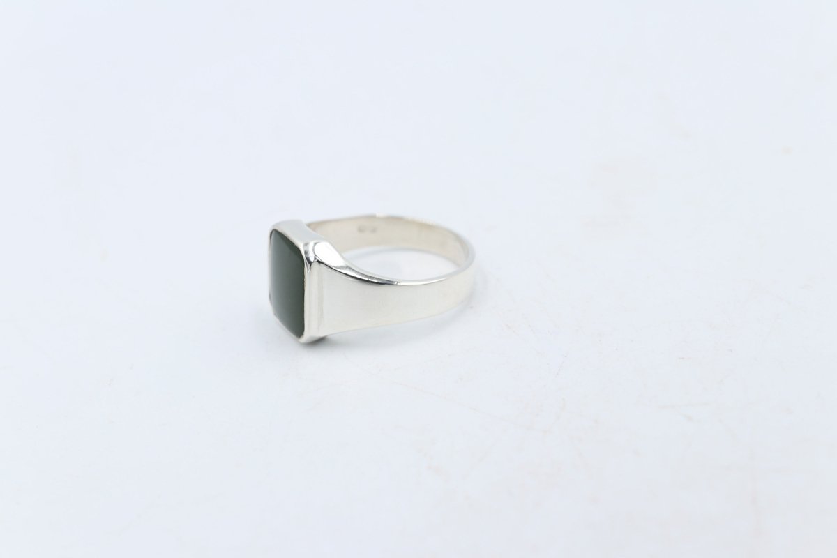 Stg Silver Ring with New Zealand Onyx 76ALX