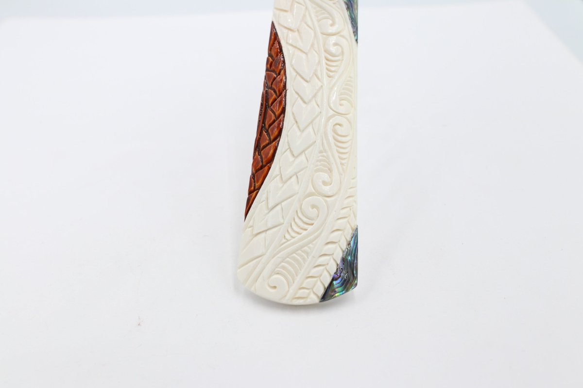 Bone Toki with Paua and Stain.