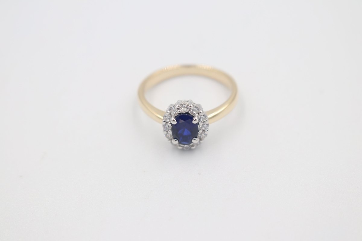 9ct Gold Syn Saphhire & CZ ring