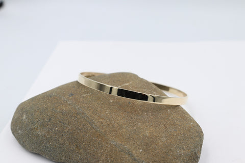 9ct Yellow Gold square Profile Bangle 4.5mm wide