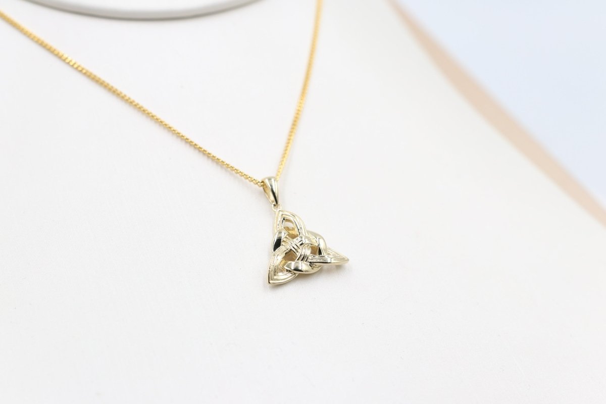 9ct Gold Celtic Pendent