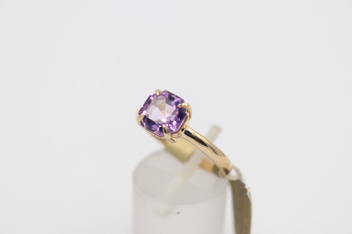 9ct Gold Genuine Amythyst Ring