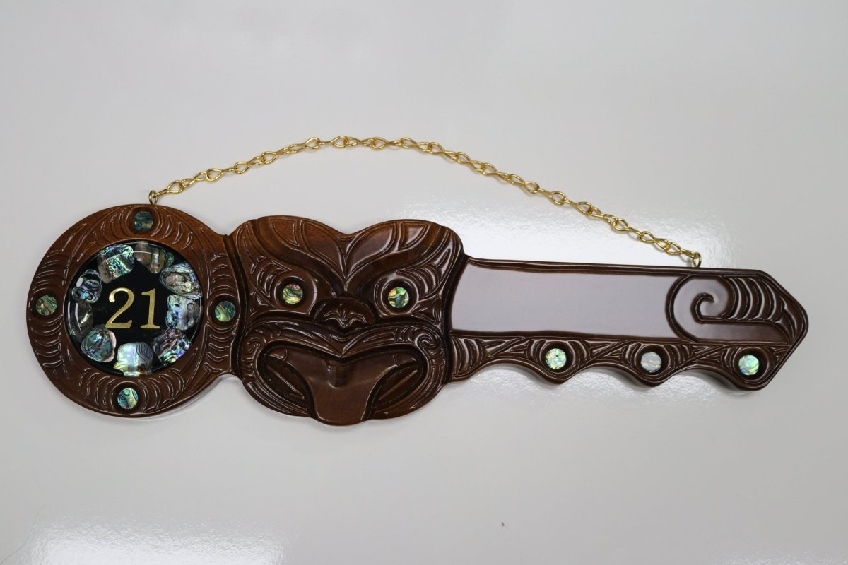 Native Wooden 21st key WM436