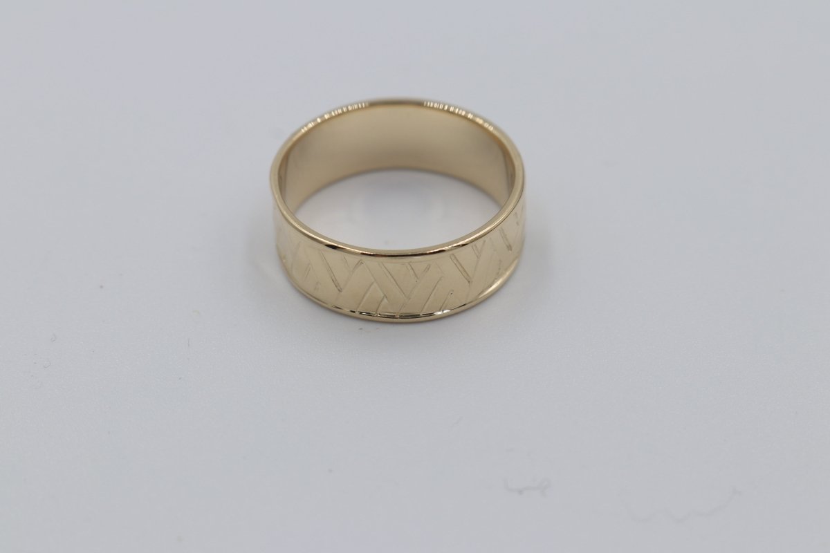 9ct Gold Wedding Band 8mm wide