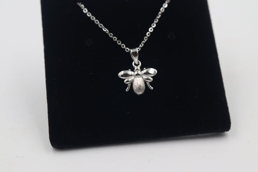 Stg silver Honey Bee Pendent