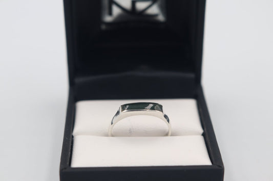 Stg Silver Greenstone set Ring R66