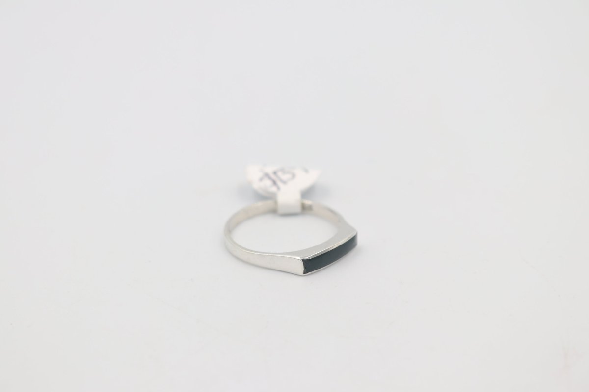 Stg Silver Greenstone set Ring