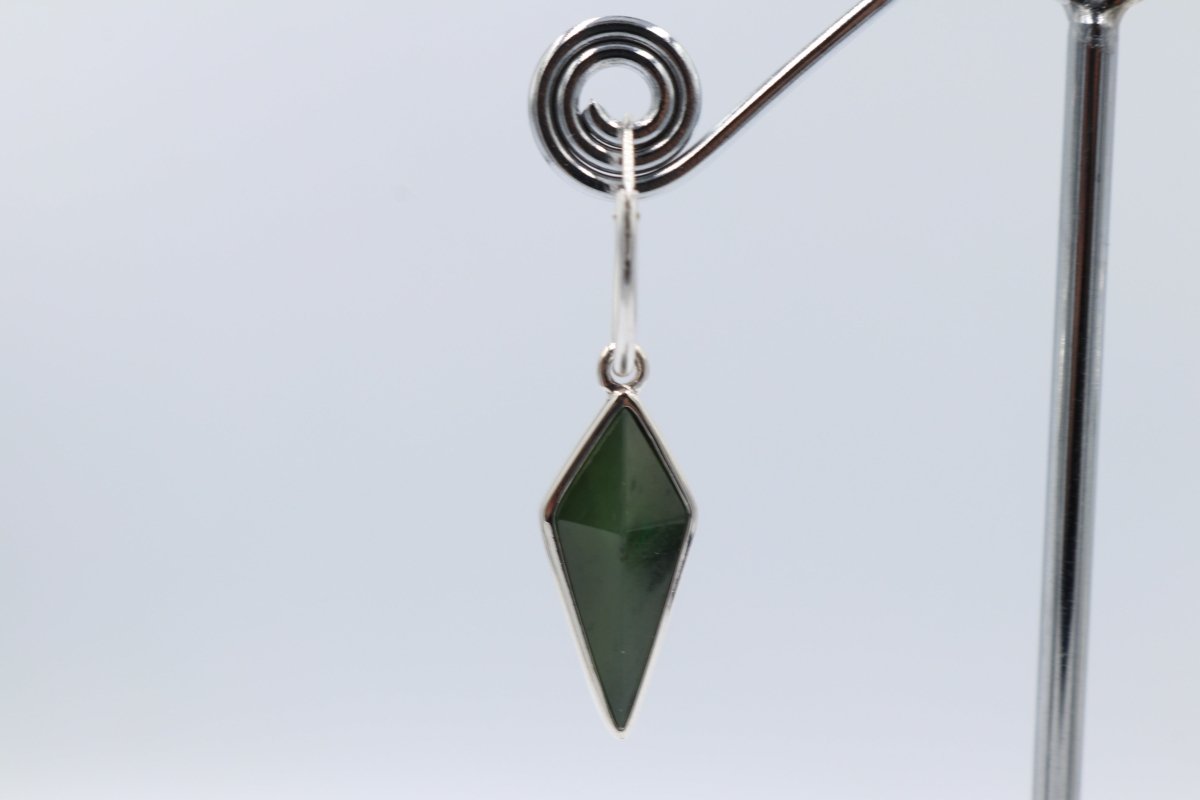Stg Silver Set Greestone Drop Earrings
